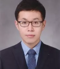 신재욱.webp